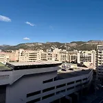 De Gamme Avec Balcon