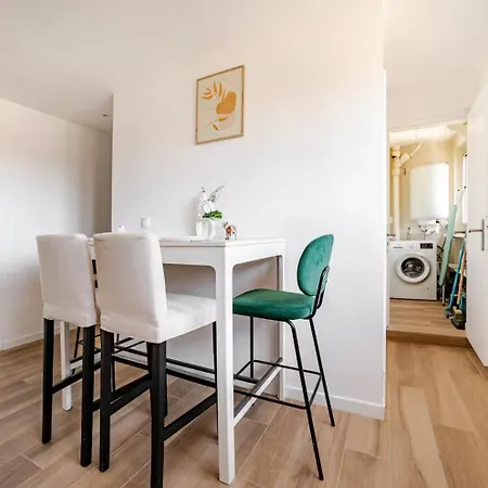 De Gamme Avec Balcon Appartement Toulon